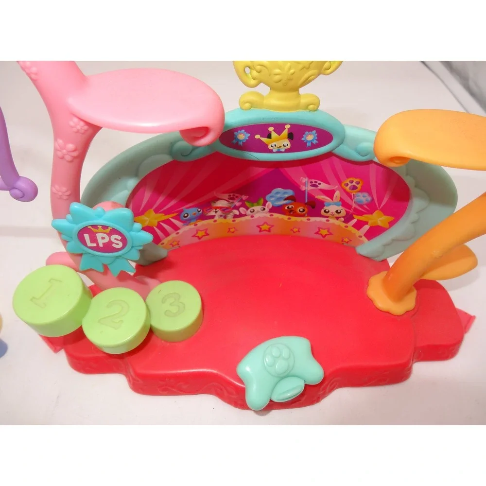 Littlest Pet Shop Tricks N Talents Show and Nooks Bakery Playset Lot